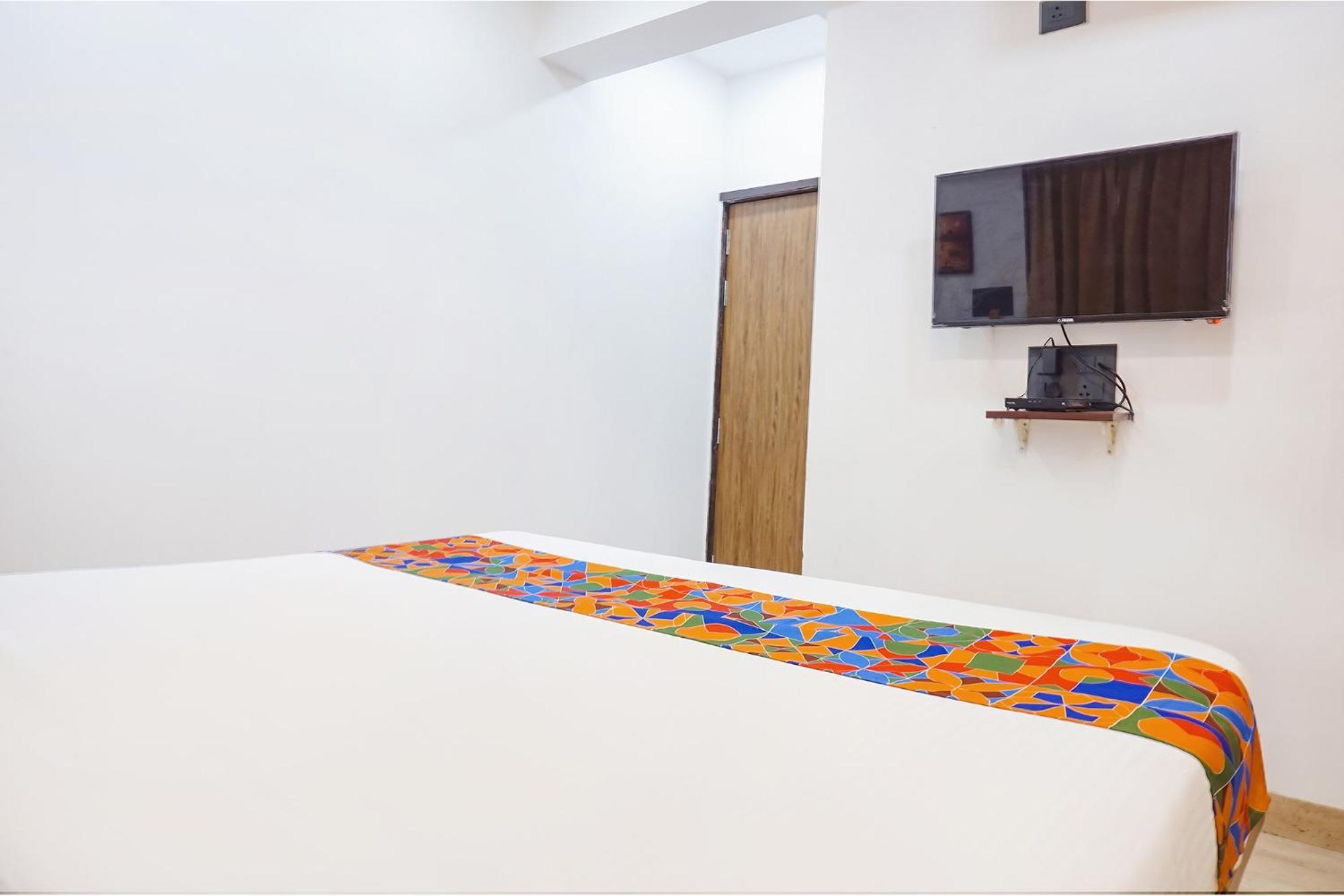 Fabhotel Atithi Regency プネ エクステリア 写真