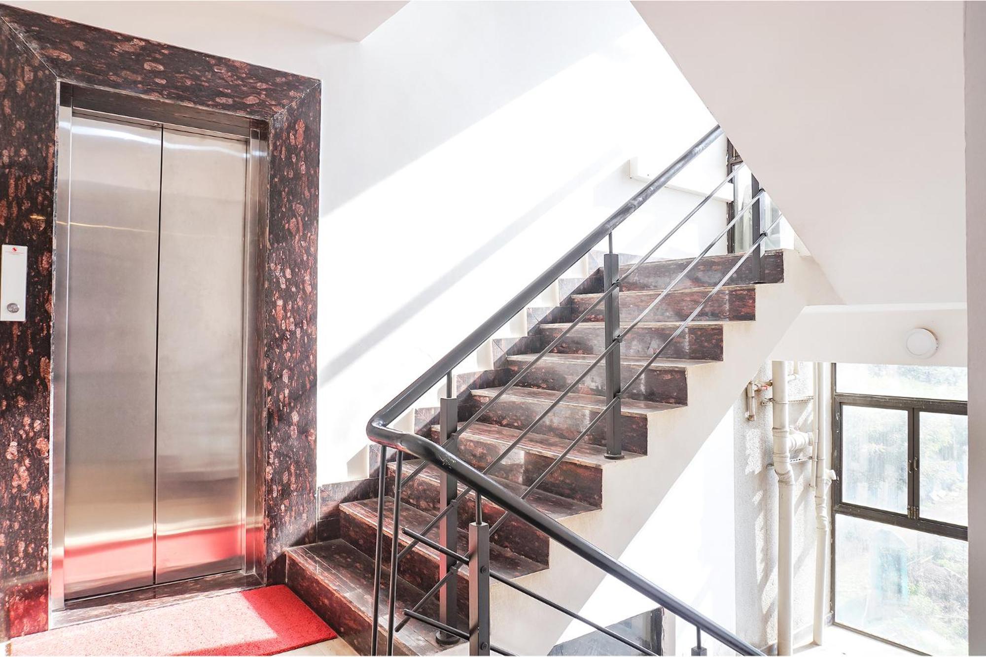 Fabhotel Atithi Regency プネ エクステリア 写真