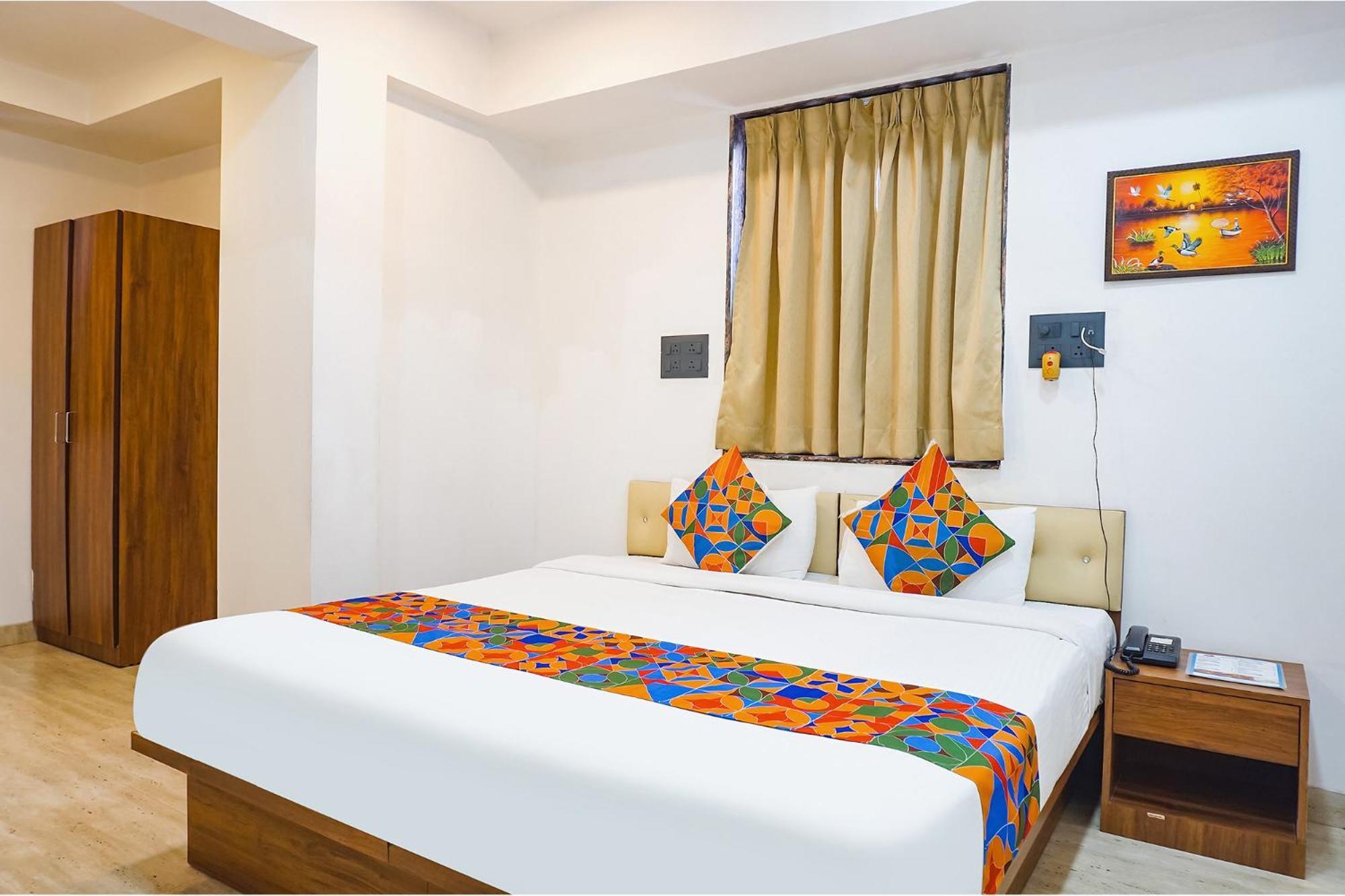 Fabhotel Atithi Regency プネ エクステリア 写真